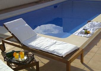 Apartamentos Rainbow Home Coll Roig