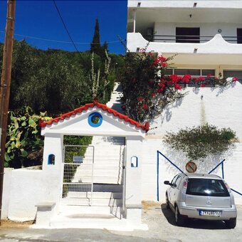 Apartamentos Daskalio Resort Adamis