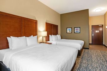 Hotel Comfort Inn & Suites Near Isu Campus