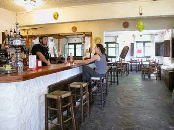 Camping El Balcon De Pitres