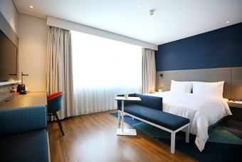 Hotel Holiday Inn Express Chengdu North Railway Station