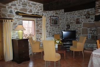 Le Clos St Michel C�t� Mer