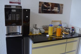 Apartment-hotel