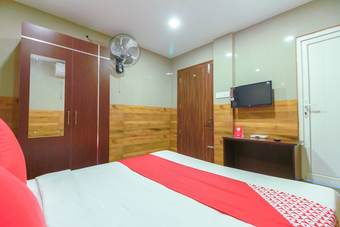 Oyo 26990 Hotel Ivory Grande