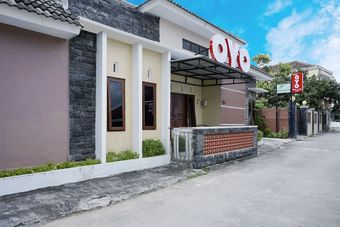 Hostal Oyo 408 Graha Vege Jawi Syariah