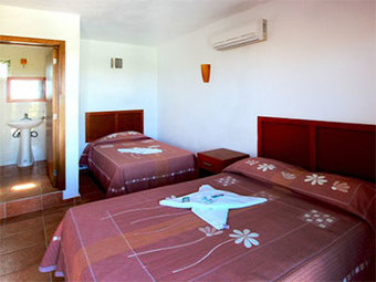 Hotel Arrecifes Costamaya