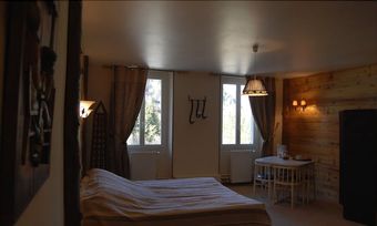 Hotel Chambres D'h�tes Joly Saint Sauveur
