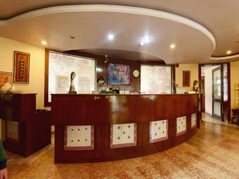 Oyo 29117 Hot Spring