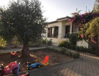 Hotel Villa With Private Garden In Karaman