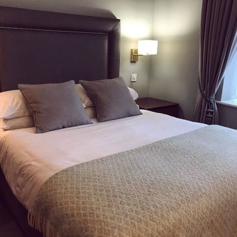 The Devon Inn Hotel