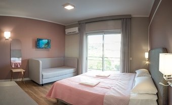 Hotel Mercury Rooms
