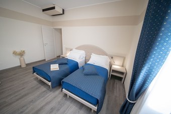 Home Hotel