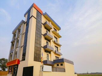 Oyo 312 Hotel Aakash International