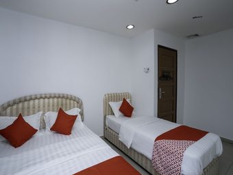 Oyo 988 Malawati Ria Hotel