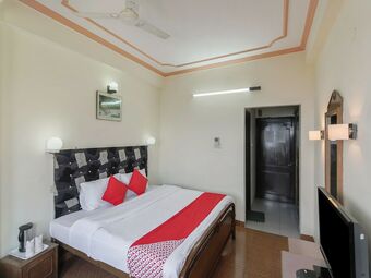 Oyo 22958 Hotel Ambusha Resort