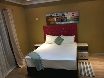 Hotel Flower Inn Guest House