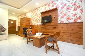 Oyo 31114 Hotel Pal Regency