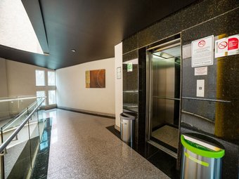 Hotel Capital O La Villa