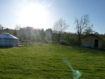 Au Pr� Des Yourtes