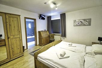 Green Seeblick Hotel & Hostel