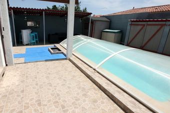 Villa With 3 Bedrooms In Caves, With Enclosed Garden - 6 Km From The Beach