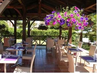 Hotel H�tel Restaurant Du Commerce