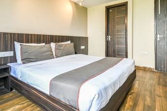 Hotel Collection O 30086 Dwarka Sector 9