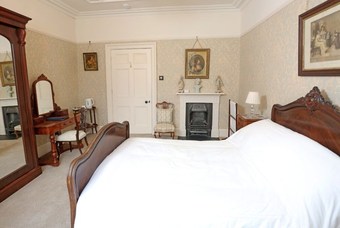 Bed & Breakfast Llangattock Park House