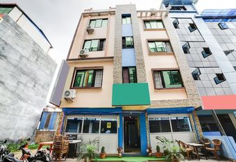 Hotel Oyo 506 Al Madina Palace