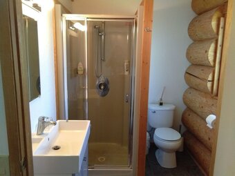 Bed & Breakfast Cariboo Log Guest House