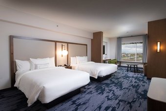Hotel Fairfield By Marriott Edmonton International Airport