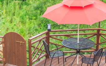 Dreaming Garret Pension