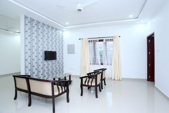 Hotel Oyo Home 24558 Spacious Stay Near Thiruvananthapuram Central Station