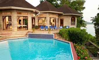 Bluefields Bay Villas