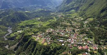 Apartamentos Studio In Salazie, With Wonderful Mountain View, Furnished Garden And Wifi