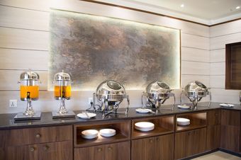 Ganapati Airport Hotel