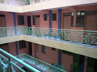 Bongo Restaurant & Hotel