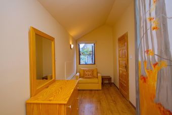 Persephone Cottage - Enhance Your Senses