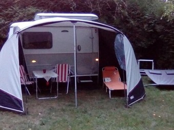 Hotel Caravane Eriba Au Bord De L'eure