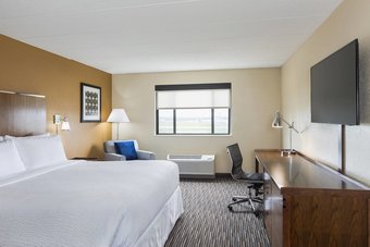 Hotel Four Points By Sheraton Milwaukee Airport