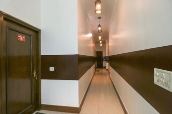 Oyo 47117 Hotel Celebration