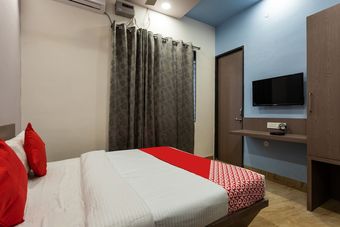 Hotel Oyo 48888 Jmd Palace