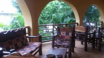 Hotel Lavic Country Resort