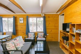 Wonboyn Cabins & Caravan Park