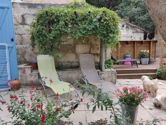 Bed & Breakfast Chambres D'h�tes La Maison De Flore