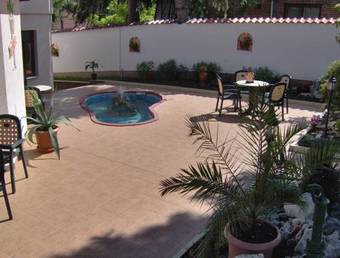 Family Hotel Emaly 1