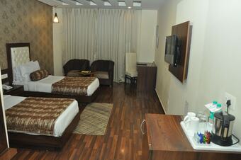 Hotel Jsr Continental