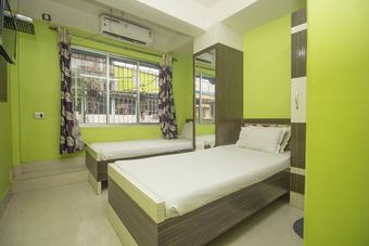 Spot On 38642 Hotel Sarojini Palace