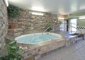 Hotel Quality Inn & Suites