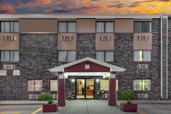 Hotel Super 8 By Wyndham Evansville East